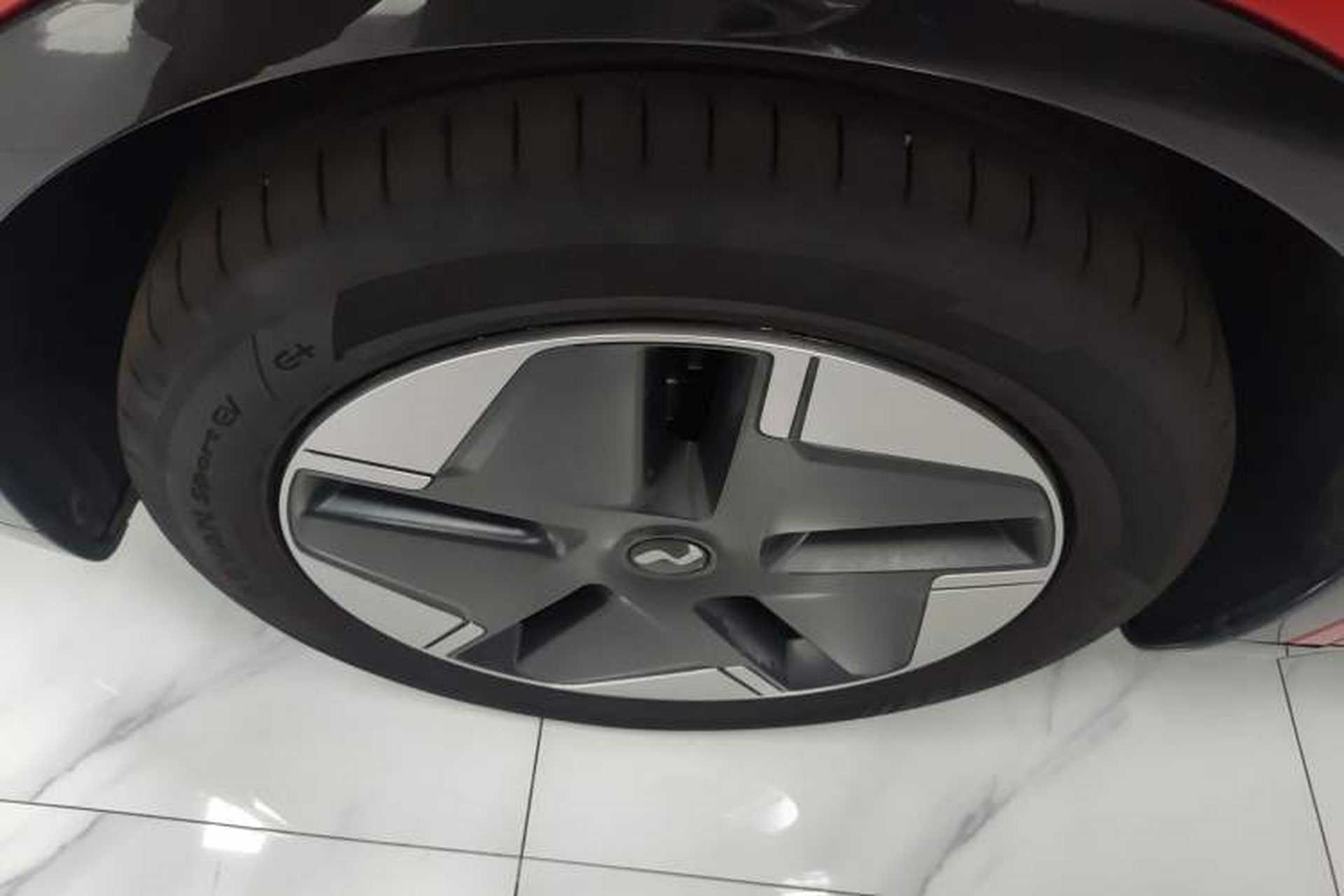 Used ONVO L60 2024 60 kWh Rear-Drive Version Exterior 3