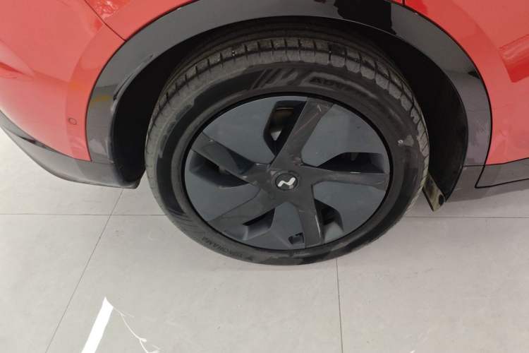 Used ONVO L60 2024 60 kWh All-Wheel Drive Exterior 8
