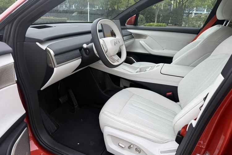 Used ONVO L60 2024 60 kWh Rear-Drive Version Interior 5