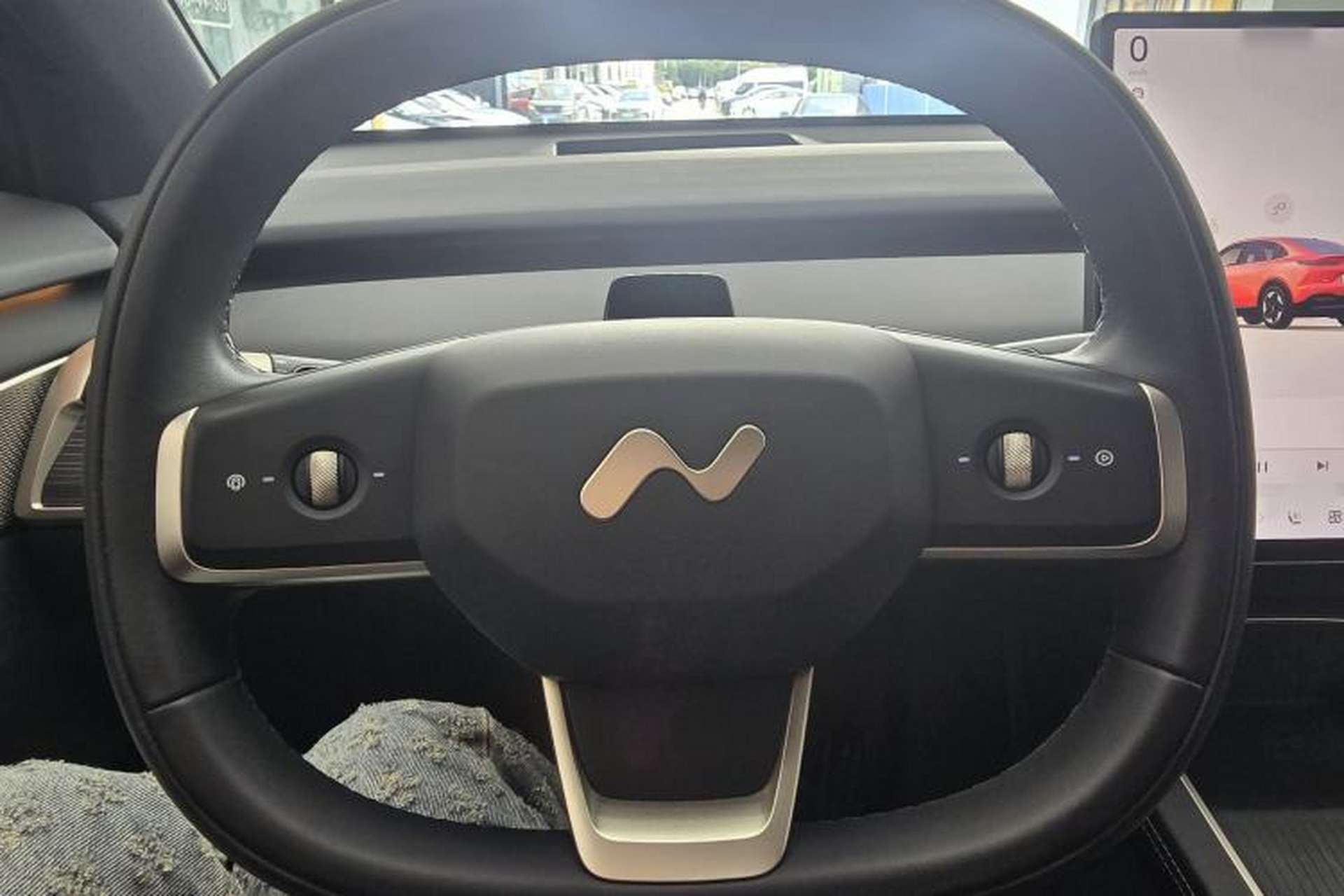 Used ONVO L60 2024 60 kWh All-Wheel Drive Interior 8