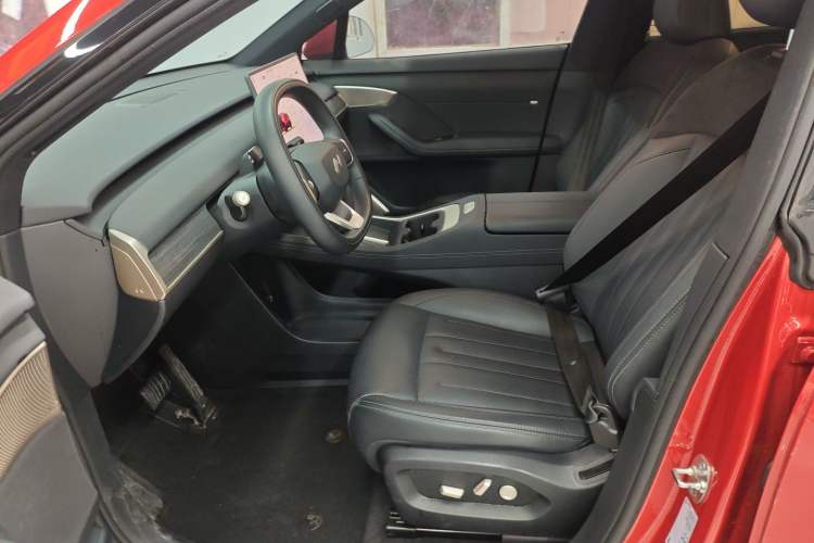 Used ONVO L60 2024 60 kWh All-Wheel Drive Left Front Seat