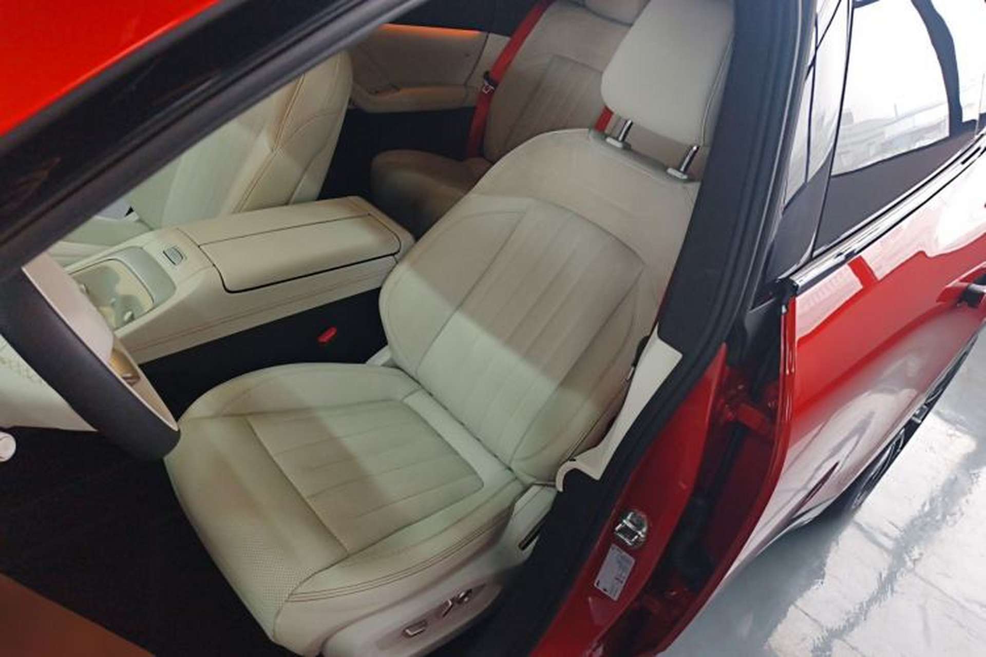 Used ONVO L60 2024 60 kWh Rear-Drive Version Left Front Seat