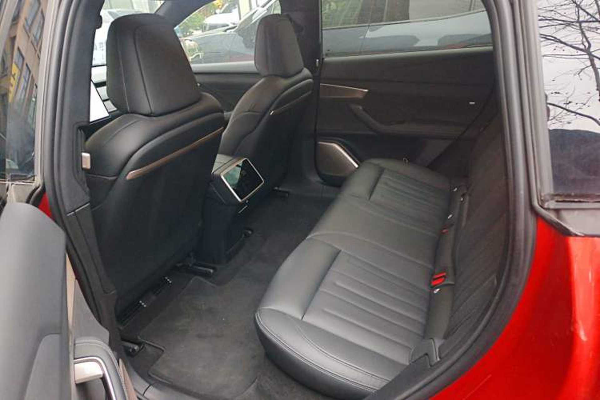 Used ONVO L60 2024 60 kWh All-Wheel Drive Left Rear Seat