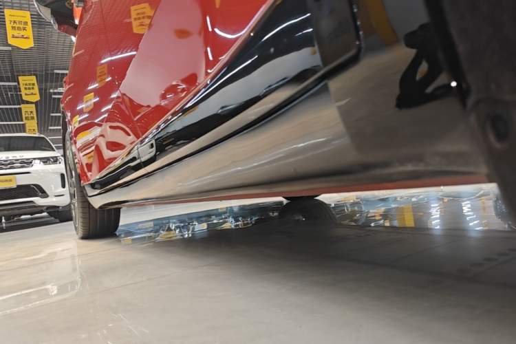 Used ONVO L60 2024 60 kWh Rear-Drive Version Left Side Sill