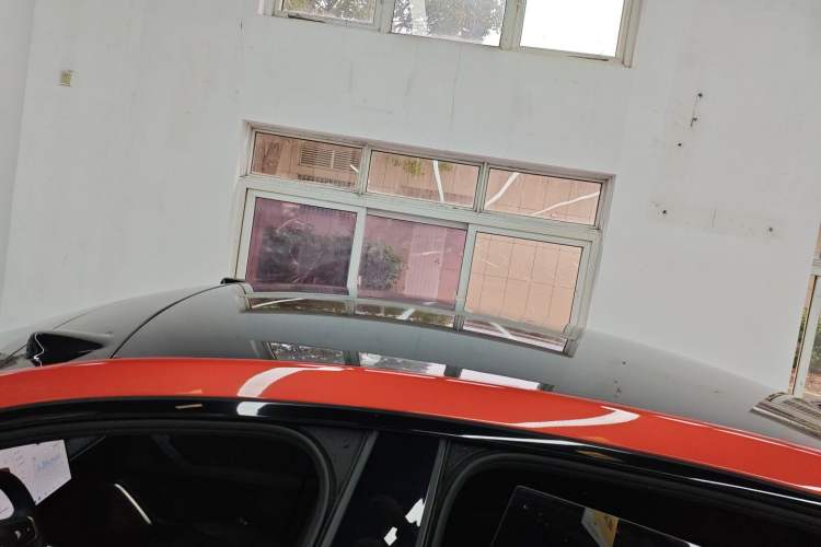Used ONVO L60 2024 60 kWh All-Wheel Drive Roof