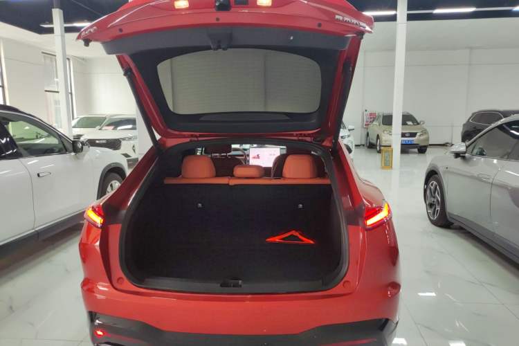 Used ONVO L60 2024 60 kWh Rear-Drive Version Trunk