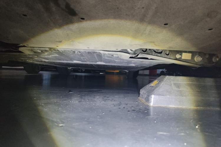 Used ONVO L60 2024 60 kWh Rear-Drive Version Chassis Rear