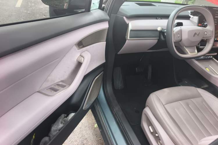 Used ONVO L60 2024 60 kWh Rear-Drive Version Driver Seat