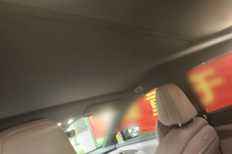 Used ONVO L60 2024 60 kWh Rear-Drive Version Headliner