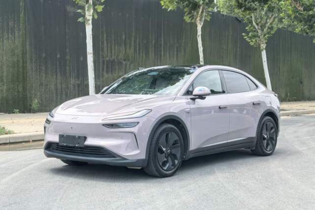 Used ONVO L60 2024 60 kWh Rear-Drive Version