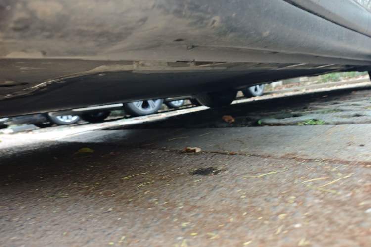 Used ONVO L60 2024 60 kWh All-Wheel Drive Chassis Front Left
