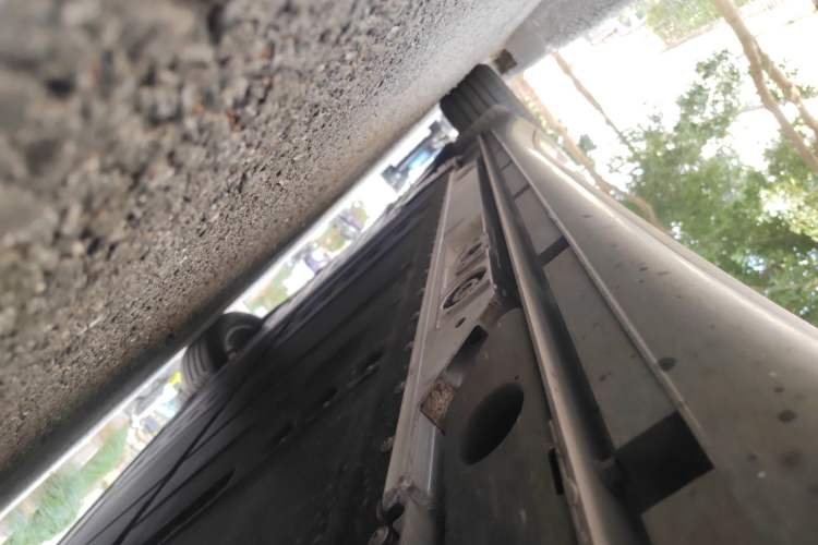 Used ONVO L60 2024 60 kWh Rear-Drive Version Chassis Front Right