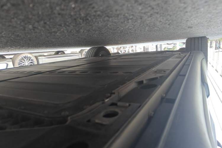 Used ONVO L60 2024 60 kWh Rear-Drive Version Chassis Rear Left