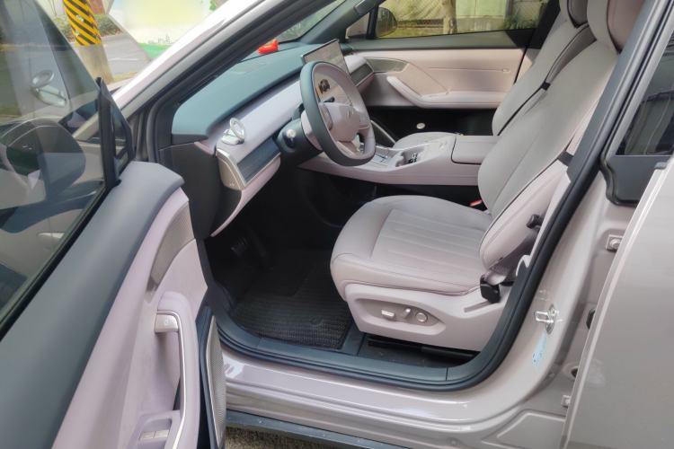 Used ONVO L60 2024 60 kWh Rear-Drive Version Driver Seat