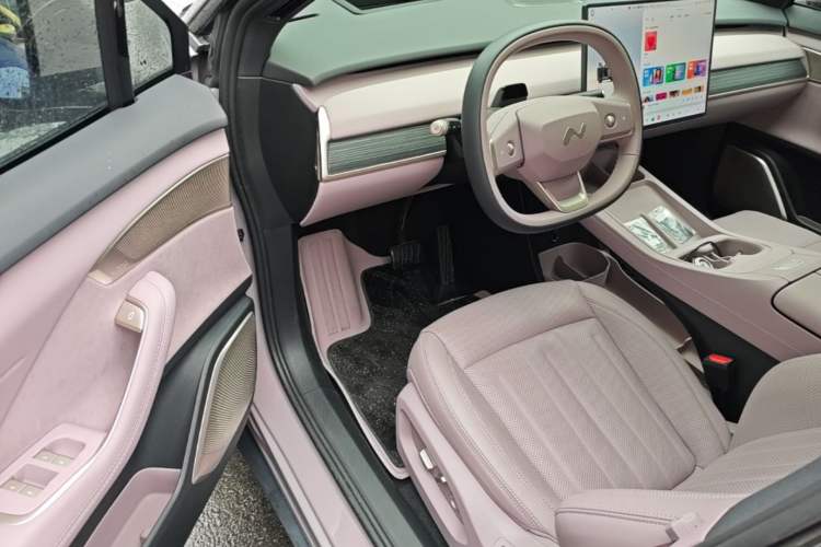 Used ONVO L60 2024 60 kWh Rear-Drive Version Driver Seat