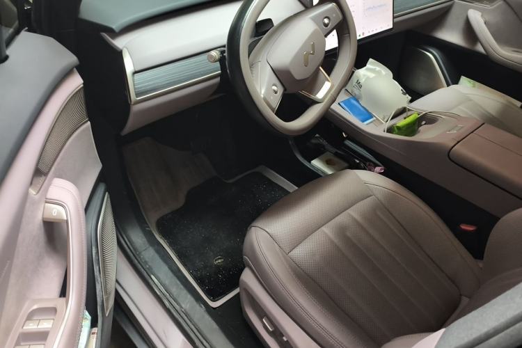 Used ONVO L60 2024 60 kWh Rear-Drive Version Driver Seat