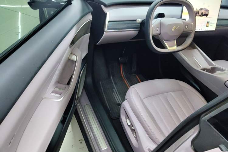 Used ONVO L60 2024 60 kWh Rear-Drive Version Driver Seat