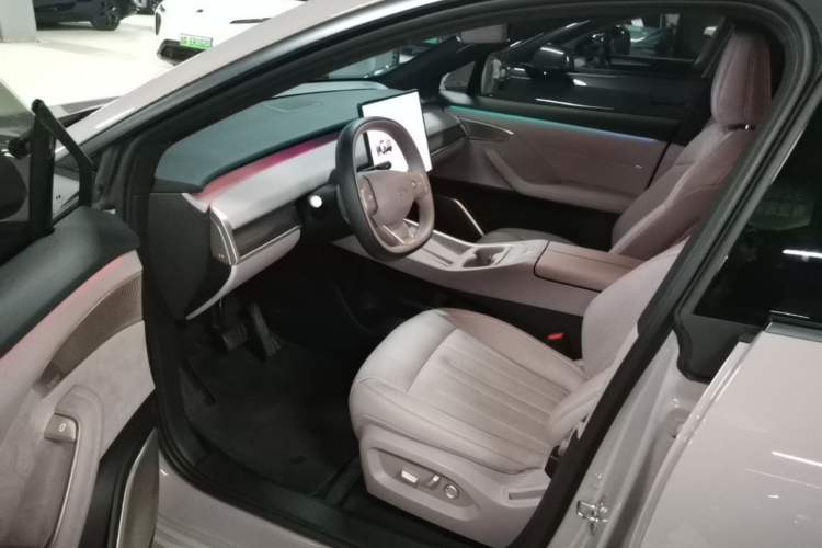Used ONVO L60 2024 60 kWh Rear-Drive Version Driver Seat