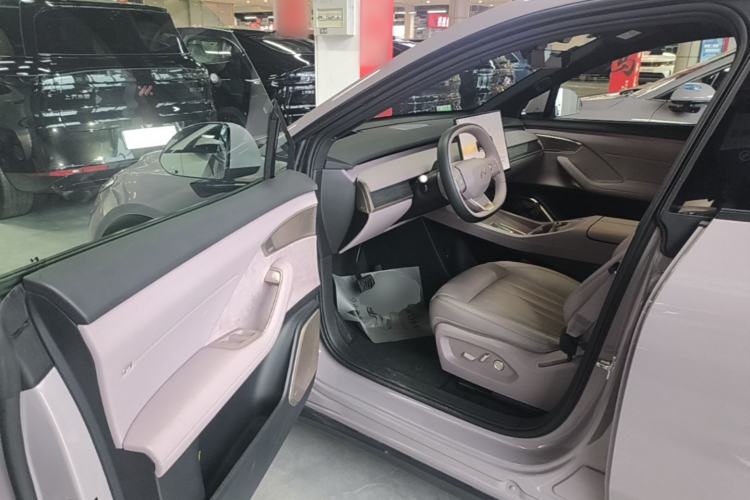 Used ONVO L60 2024 60 kWh Rear-Drive Version Driver Seat
