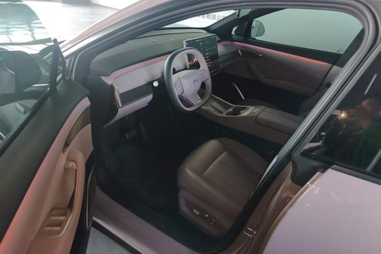 Used ONVO L60 2024 60 kWh Rear-Drive Version Driver Seat