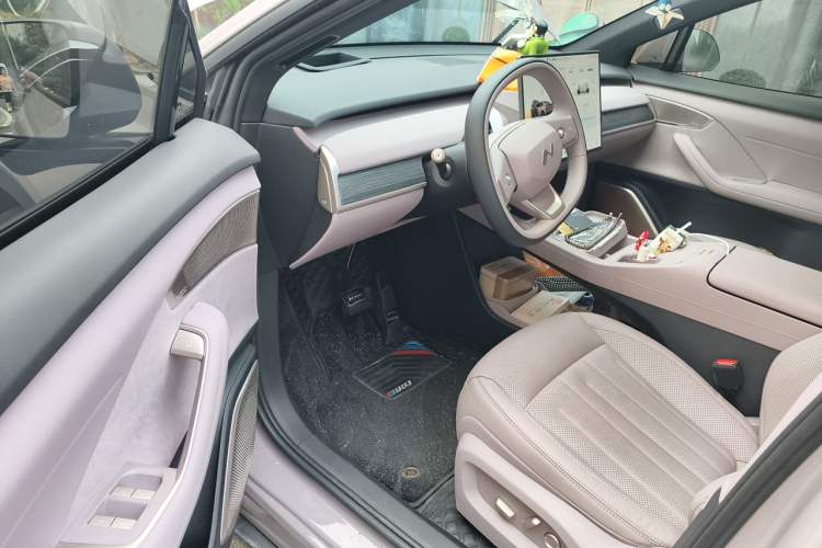 Used ONVO L60 2024 60 kWh Rear-Drive Version Driver Seat