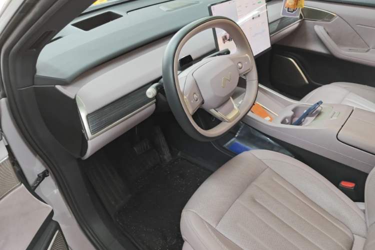 Used ONVO L60 2024 60 kWh Rear-Drive Version Driver Seat