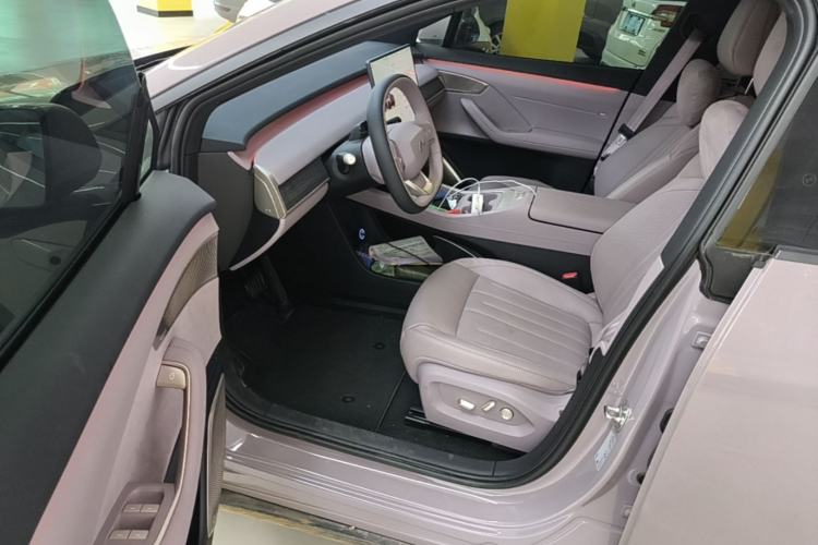 Used ONVO L60 2024 60 kWh Rear-Drive Version Driver Seat