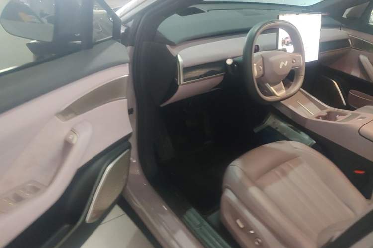 Used ONVO L60 2024 60 kWh Rear-Drive Version Driver Seat