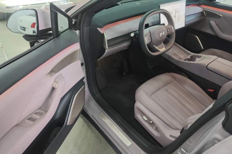 Used ONVO L60 2024 60 kWh Rear-Drive Version Driver Seat