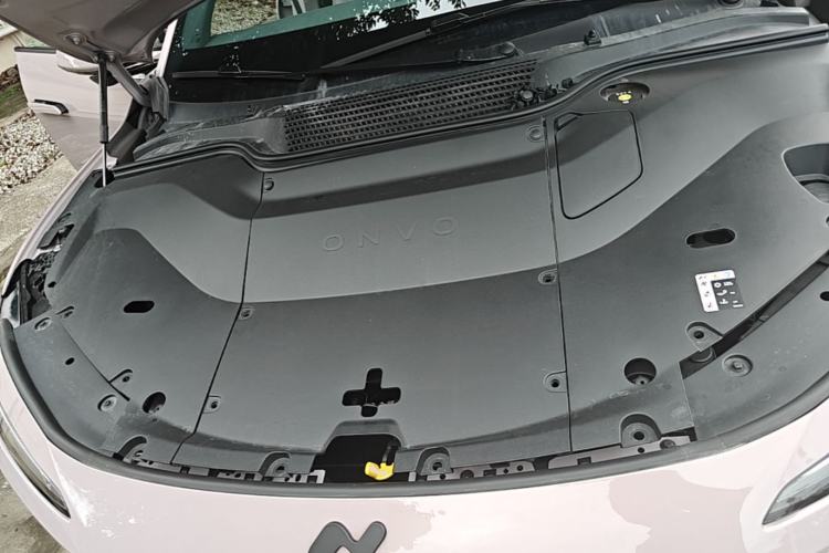 Used ONVO L60 2024 60 kWh Rear-Drive Version Engine Bay