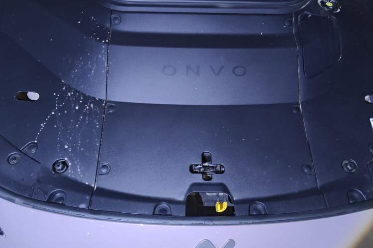 Used ONVO L60 2024 60 kWh Rear-Drive Version Engine Bay