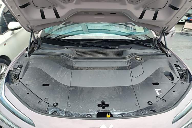 Used ONVO L60 2024 60 kWh Rear-Drive Version Engine Bay