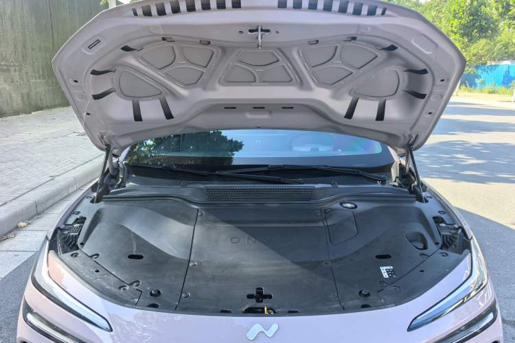 Used ONVO L60 2024 60 kWh Rear-Drive Version Engine Bay