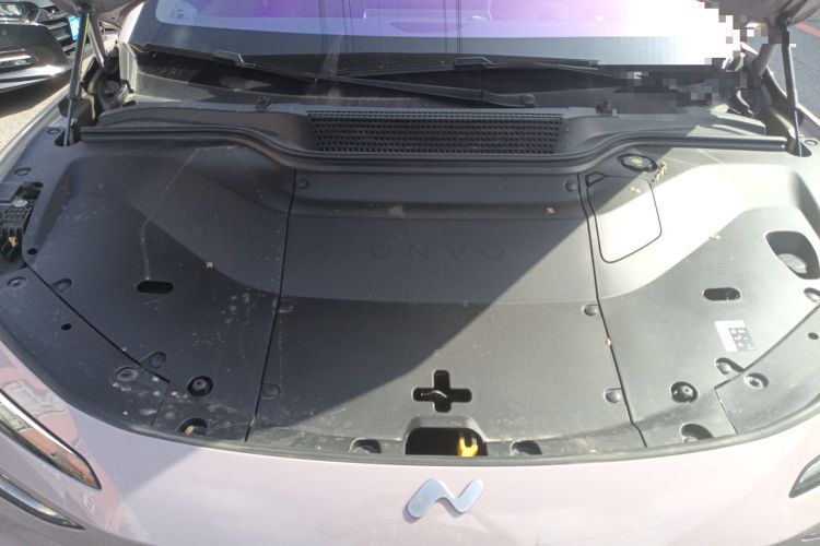 Used ONVO L60 2024 60 kWh All-Wheel Drive Engine Bay