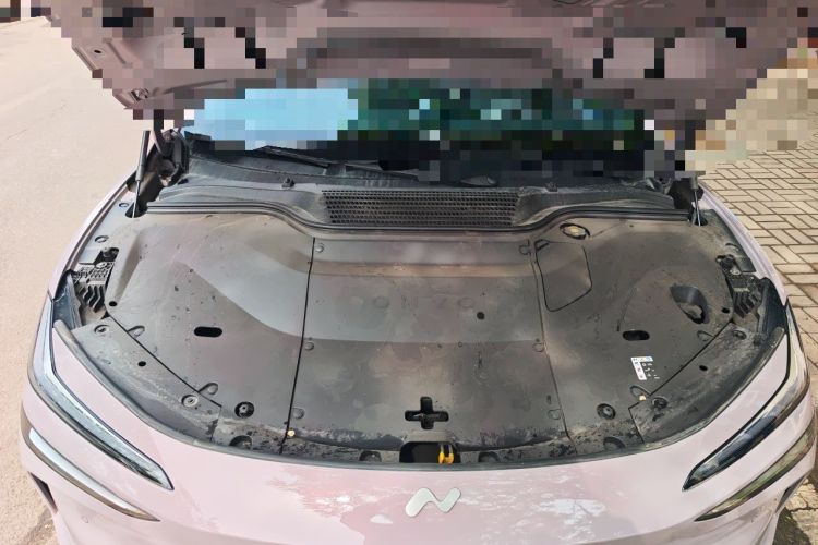 Used ONVO L60 2024 60 kWh All-Wheel Drive Engine Bay