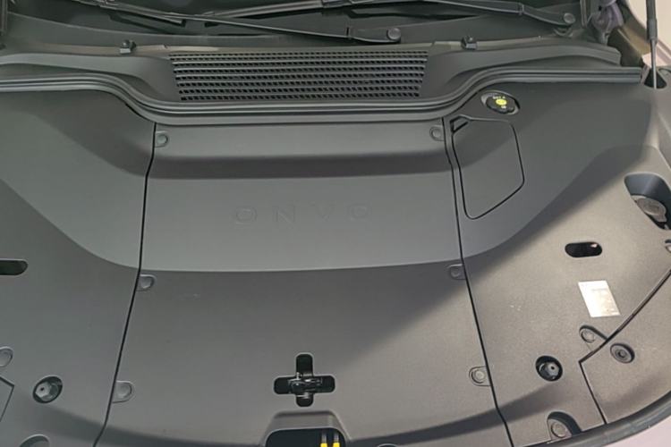 Used ONVO L60 2024 60 kWh Rear-Drive Version Engine Bay