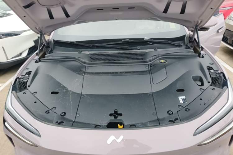 Used ONVO L60 2024 60 kWh Rear-Drive Version Engine Bay