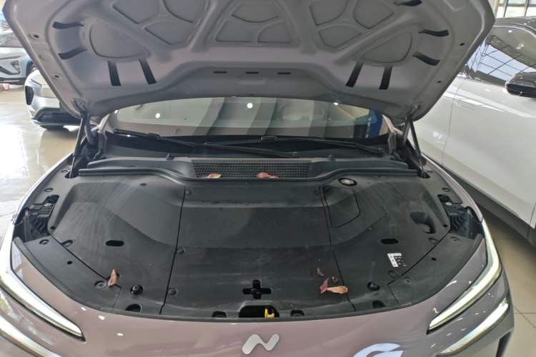 Used ONVO L60 2024 60 kWh Rear-Drive Version Engine Bay