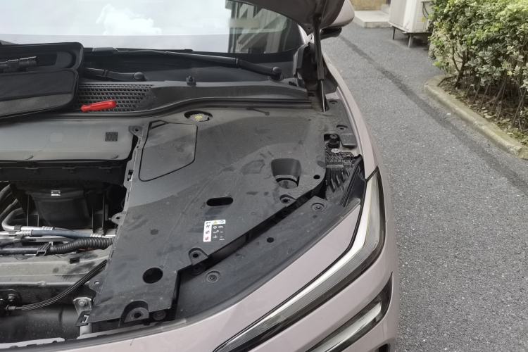Used ONVO L60 2024 60 kWh Rear-Drive Version Engine Bay Left