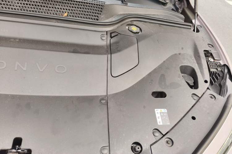 Used ONVO L60 2024 60 kWh Rear-Drive Version Engine Bay Left