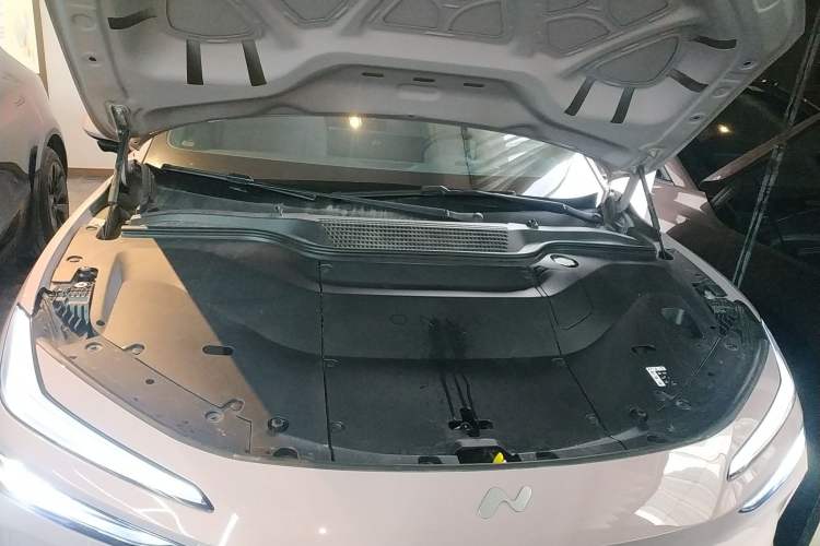 Used ONVO L60 2024 60 kWh Rear-Drive Version Engine Bay