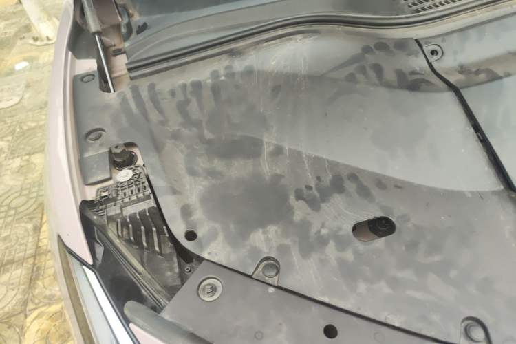 Used ONVO L60 2024 60 kWh Rear-Drive Version Engine Bay Right