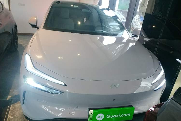 Used ONVO L60 2024 60 kWh Rear-Drive Version Exterior 1