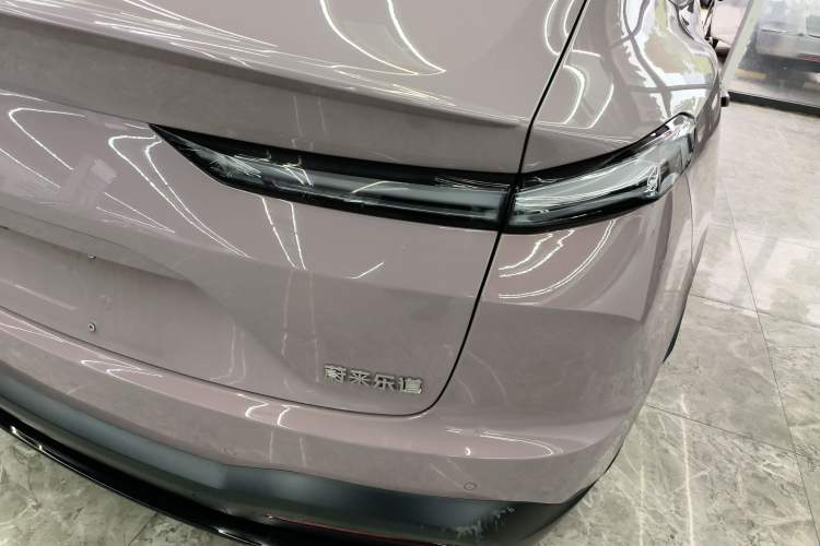 Used ONVO L60 2024 60 kWh Rear-Drive Version Exterior 3