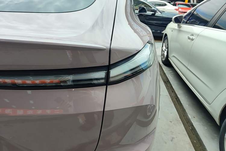 Used ONVO L60 2024 60 kWh Rear-Drive Version Exterior 3
