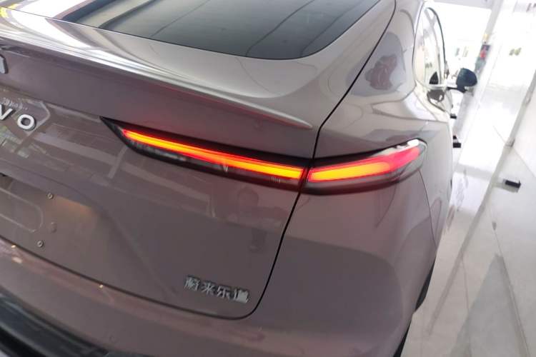 Used ONVO L60 2024 60 kWh Rear-Drive Version Exterior 3