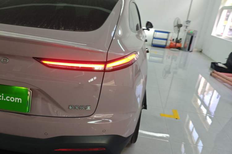 Used ONVO L60 2024 60 kWh Rear-Drive Version Exterior 3