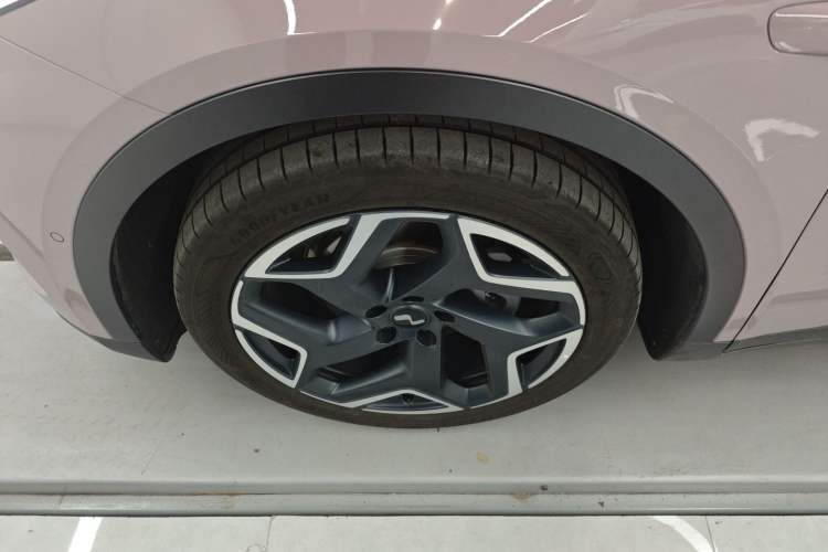 Used ONVO L60 2024 60 kWh Rear-Drive Version Exterior 4