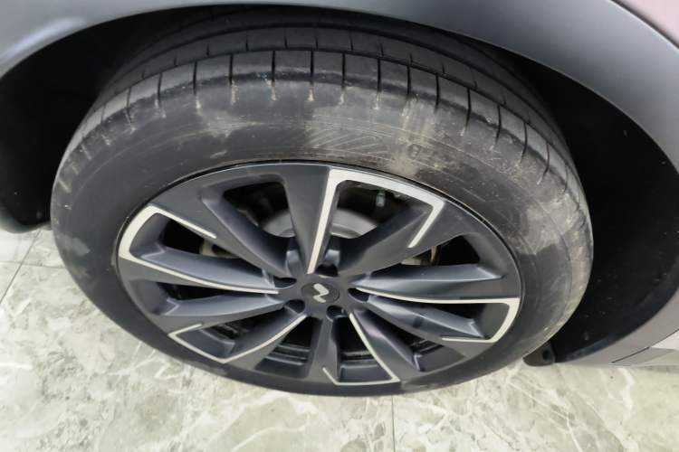 Used ONVO L60 2024 60 kWh Rear-Drive Version Exterior 5