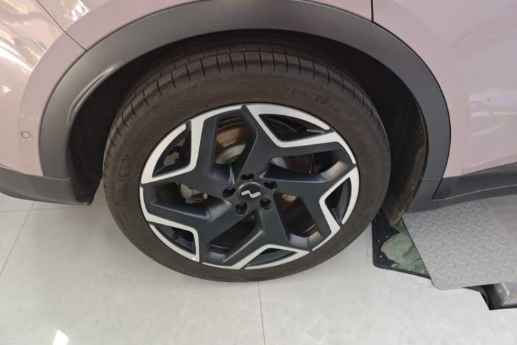 Used ONVO L60 2024 60 kWh Rear-Drive Version Exterior 5